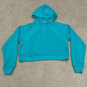 Forever 21 Women’s Cropped Hooded Sweatshirt Hoodie - size S